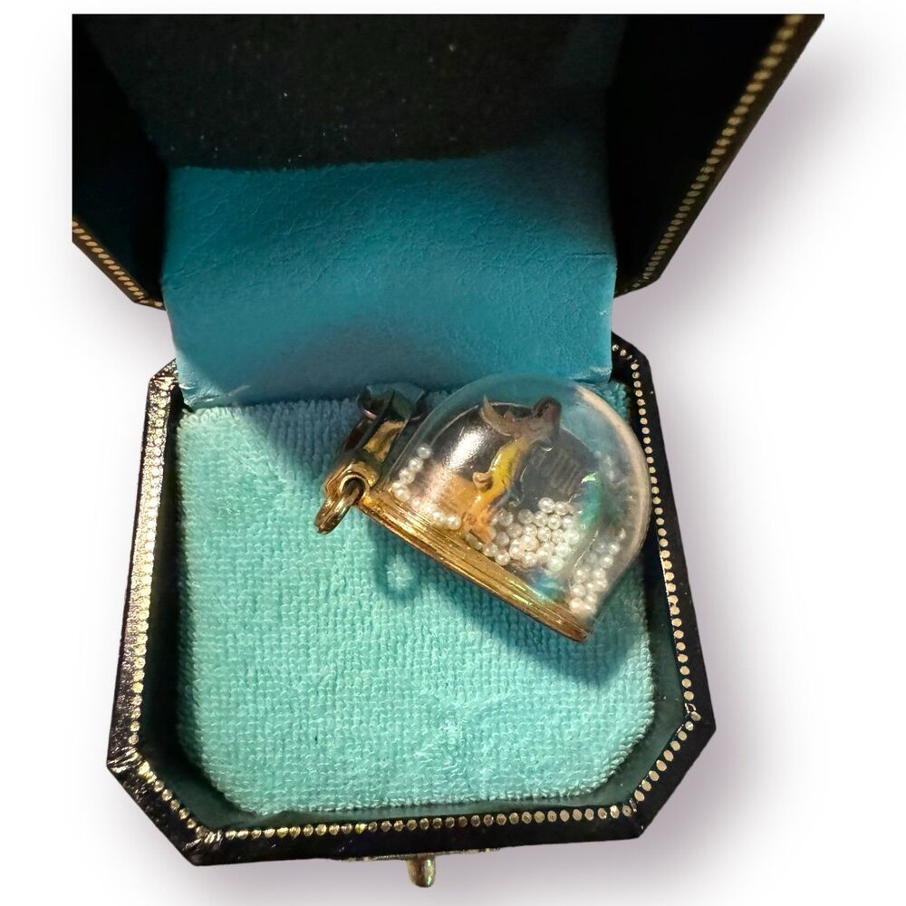 Juicy Couture Aloha Snow Globe Charm Hawaiian Charm w/ Box Gold Tone Super Rare! - Picture 4 of 8